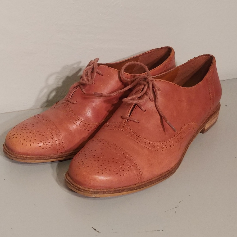 Leather Lace-up Oxfords